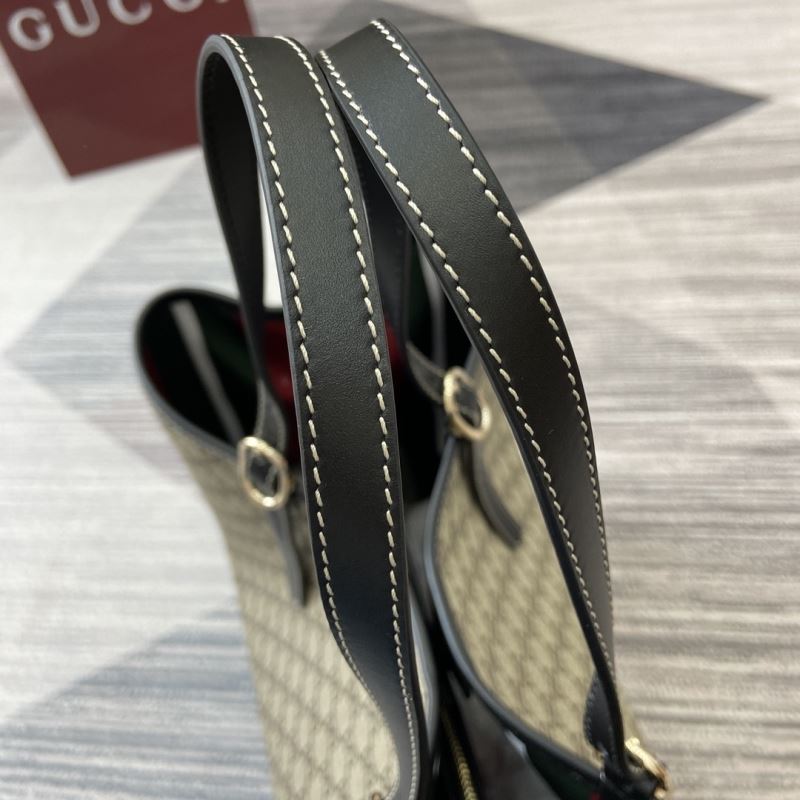 Gvc*1 tote bags